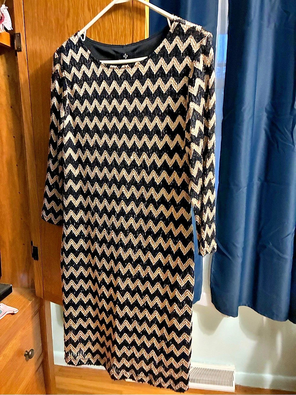 Women's Geometric Mini Dress in Black & Cream Like New